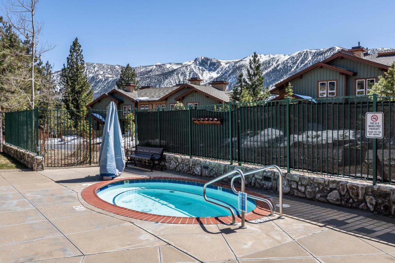 Juniper Springs Lodge #413 - Luxury Ski In Ski Out! 2 Bedroom Mammoth Lakes Extérieur photo